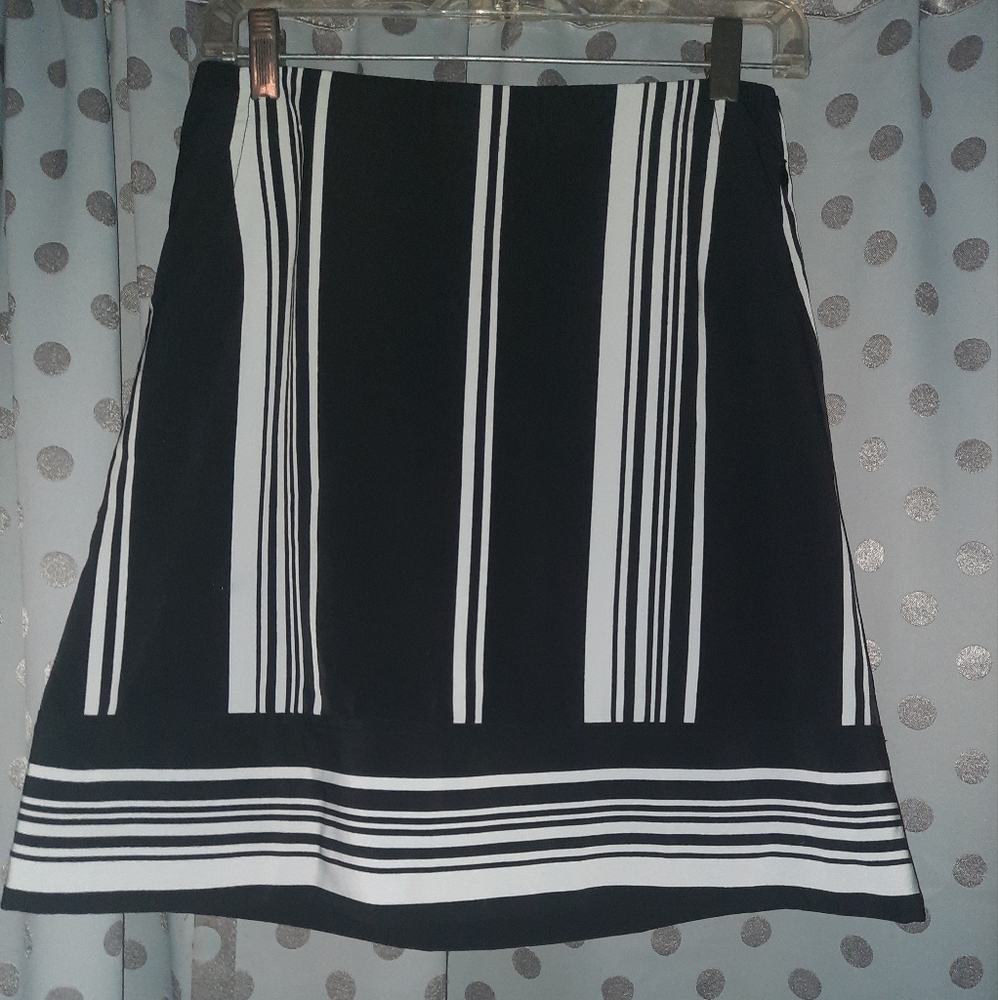 The LIMITED Black & White Striped Mini Skirt XS